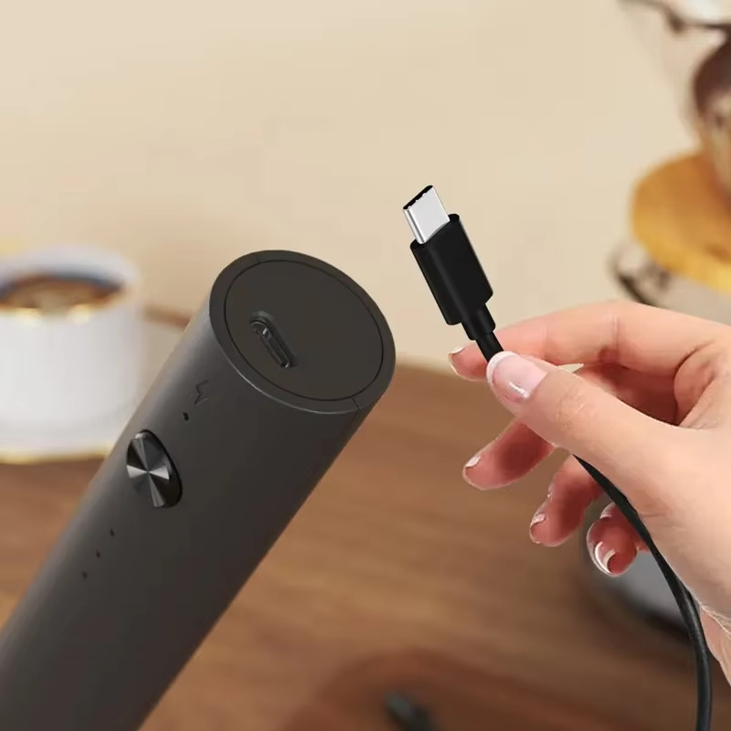 Electric egg beater, handheld  - Kitchen Baking Essentials avis et prix
